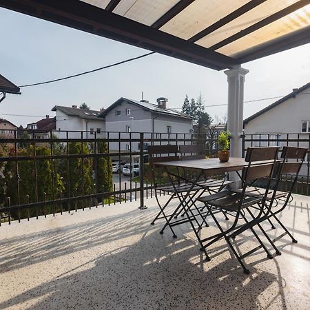Vila Klara Apartments Любляна Экстерьер фото